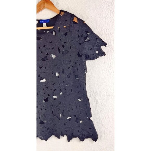 Tunic Top Black Eyelet Emrodrey Floral Short Sleeve Cut-Out Blouse Sz L Boho - Picture 4 of 11